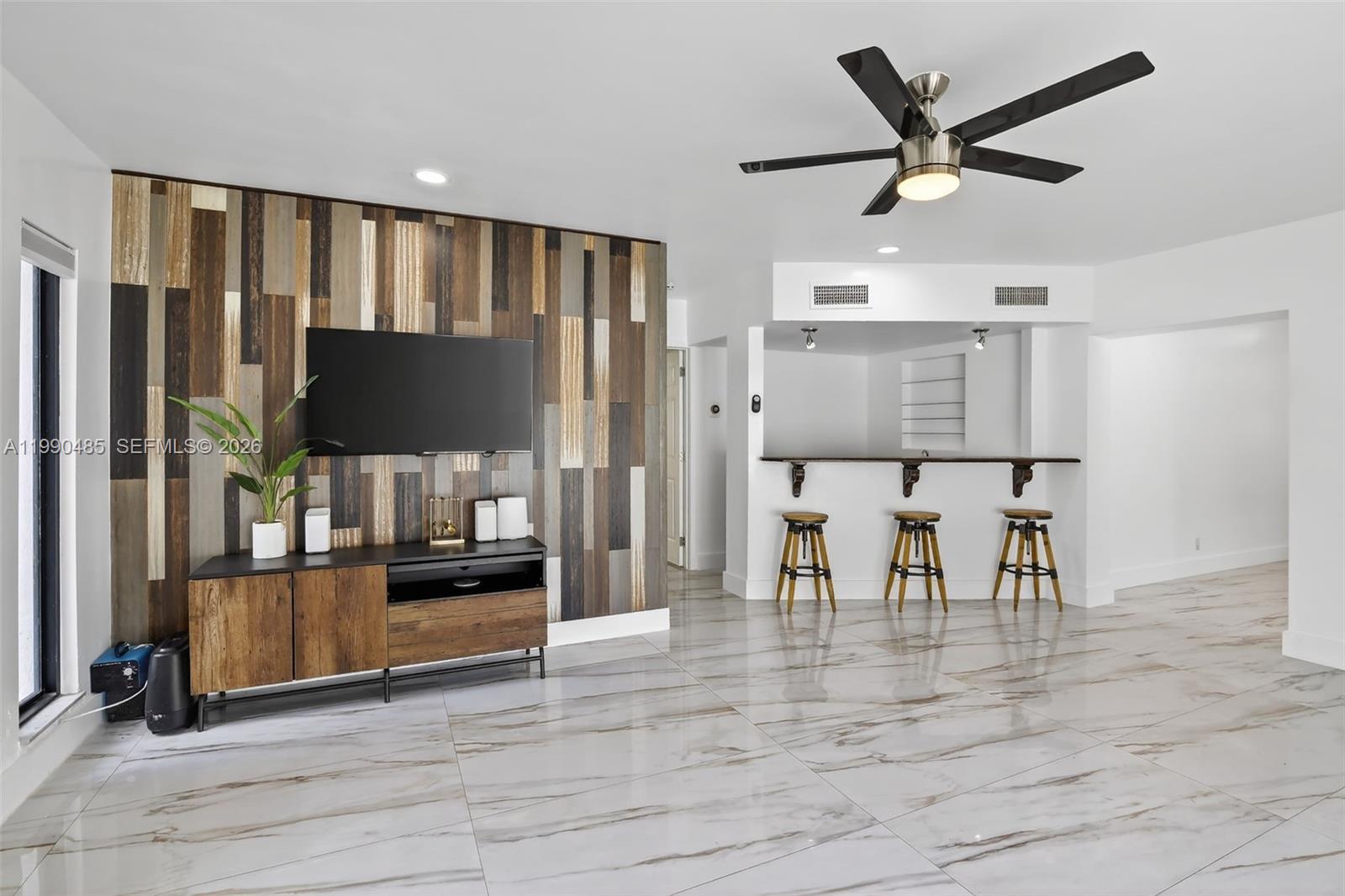 PLANTATION GARDENS 3RD SE - Residential