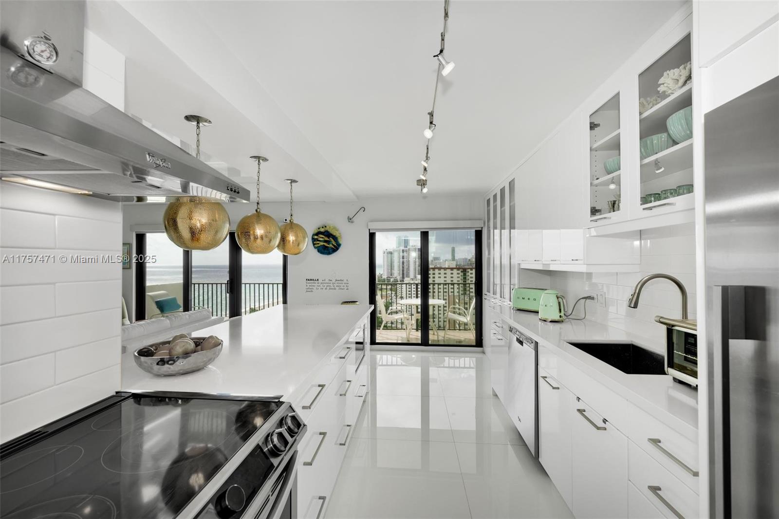 1201 S Ocean Dr 1904S