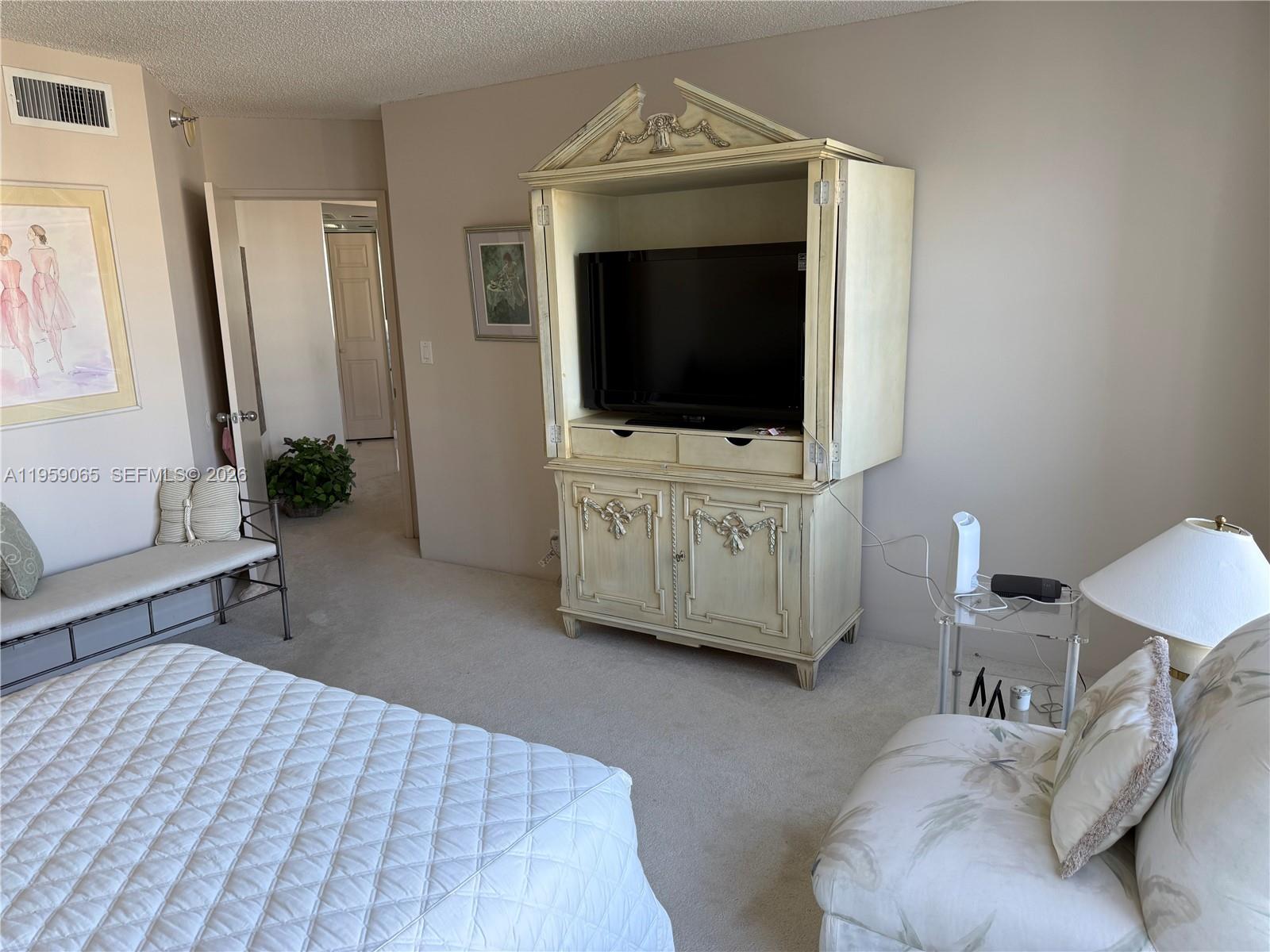 MYSTIC POINTE CONDO NO TH - Residential