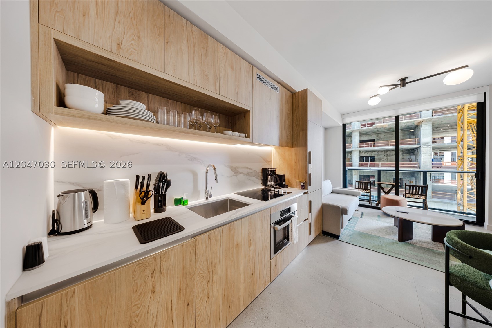 11 NE 6th St 2903