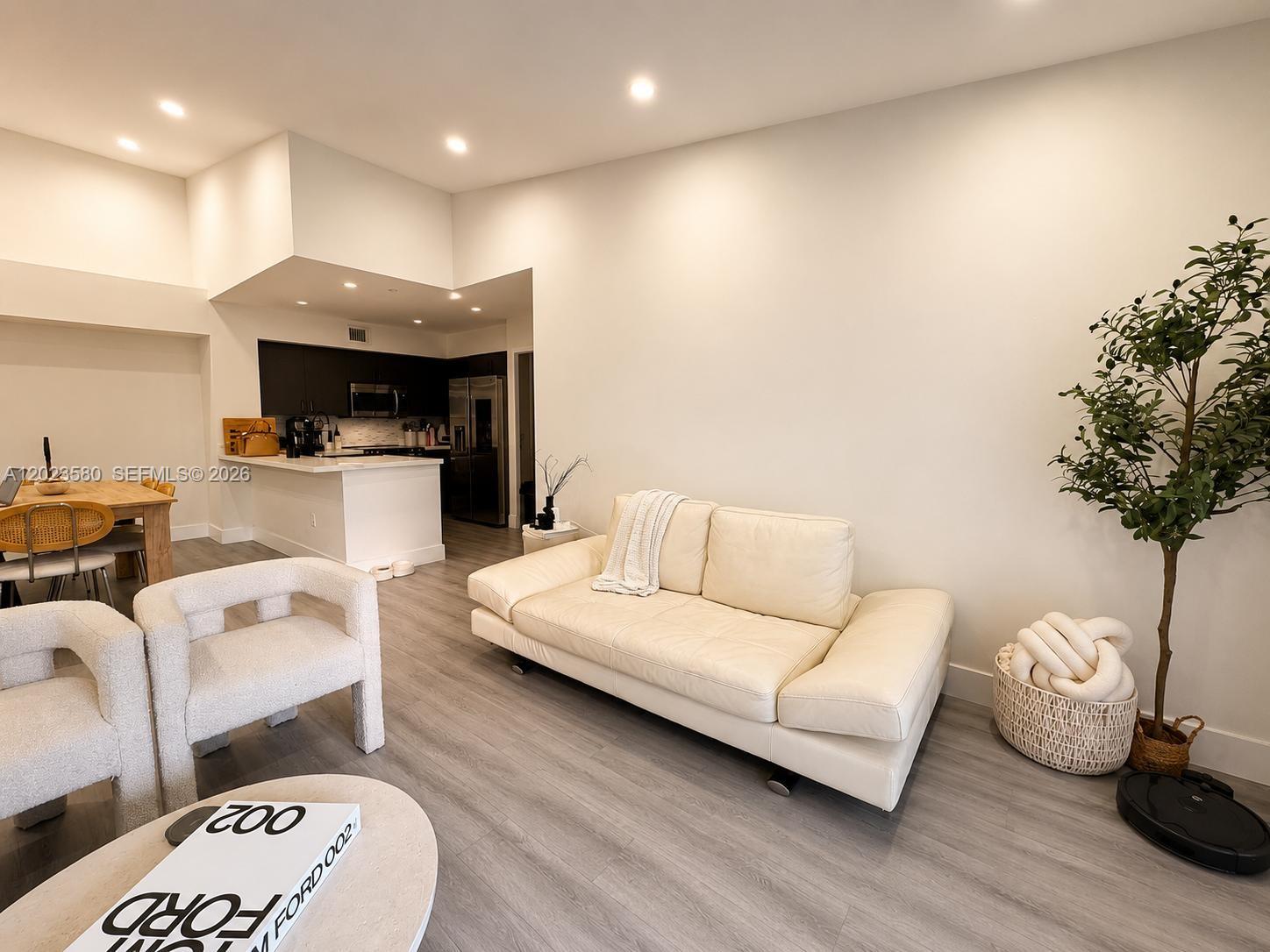 ENCLAVE AT DORAL CONDO NO - Residential Lease