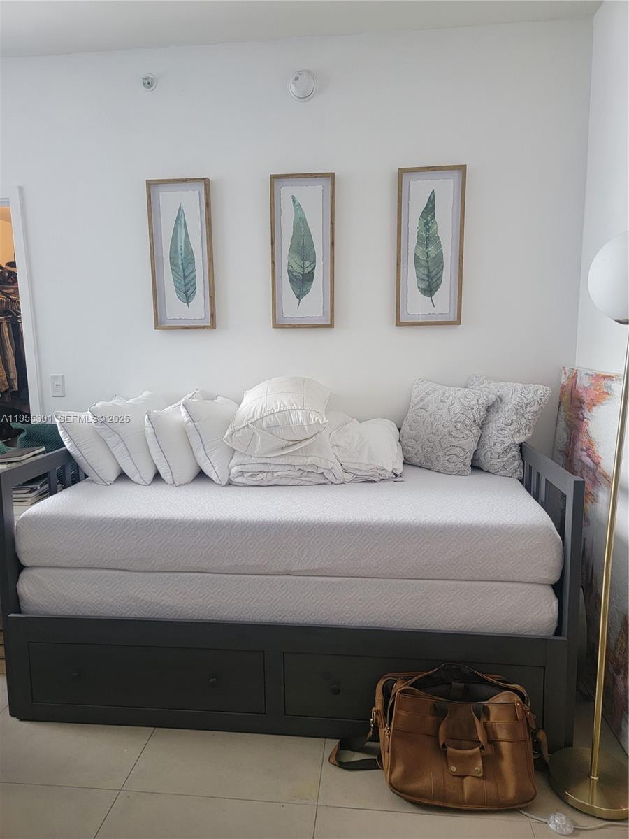 NINE AT MARY BRICKELL VIL - Residential