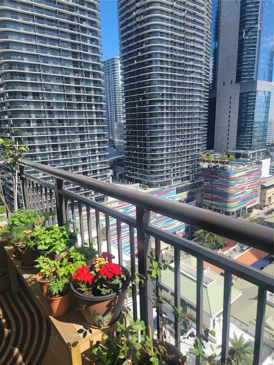 NINE AT MARY BRICKELL VIL - Residential