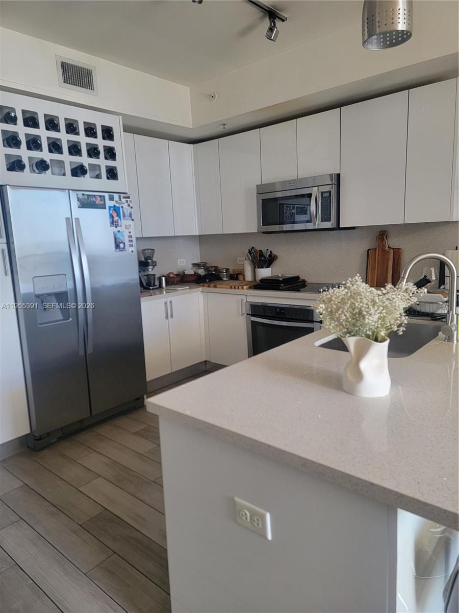 NINE AT MARY BRICKELL VIL - Residential