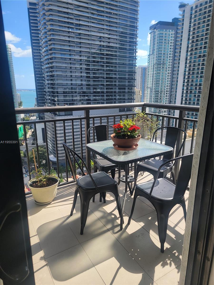 NINE AT MARY BRICKELL VIL - Residential