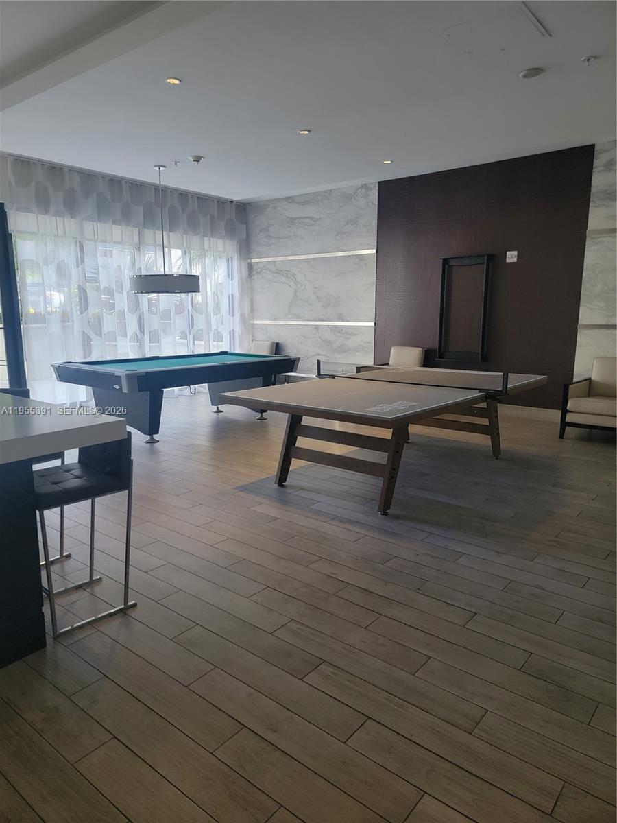 NINE AT MARY BRICKELL VIL - Residential