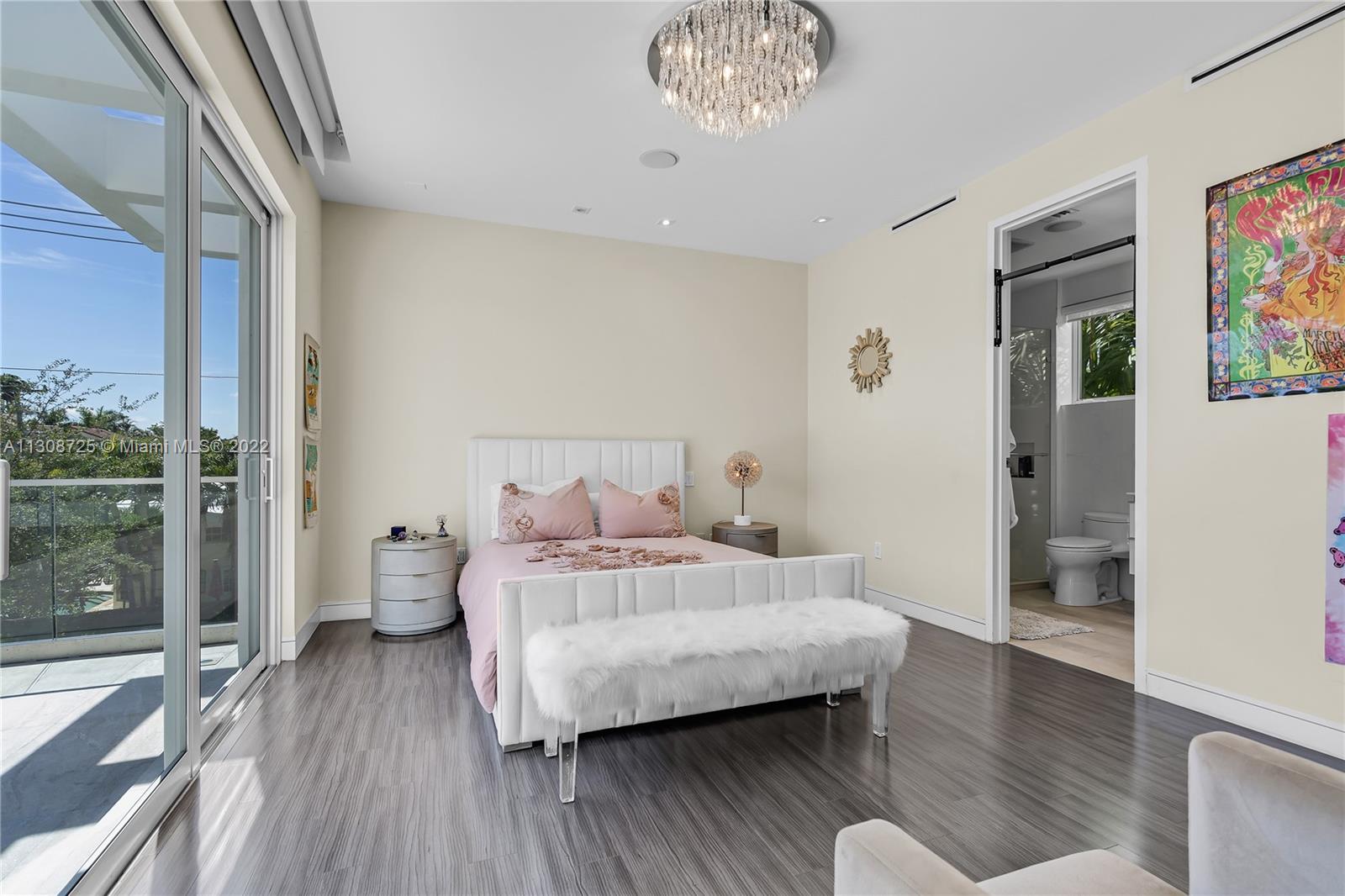 TROPICAL ISLE HOMES SUB - Residential Lease