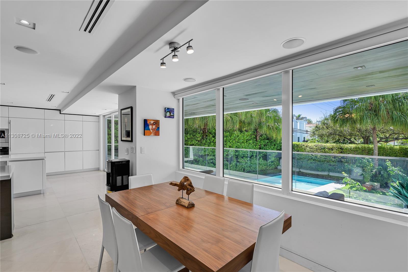 TROPICAL ISLE HOMES SUB - Residential Lease