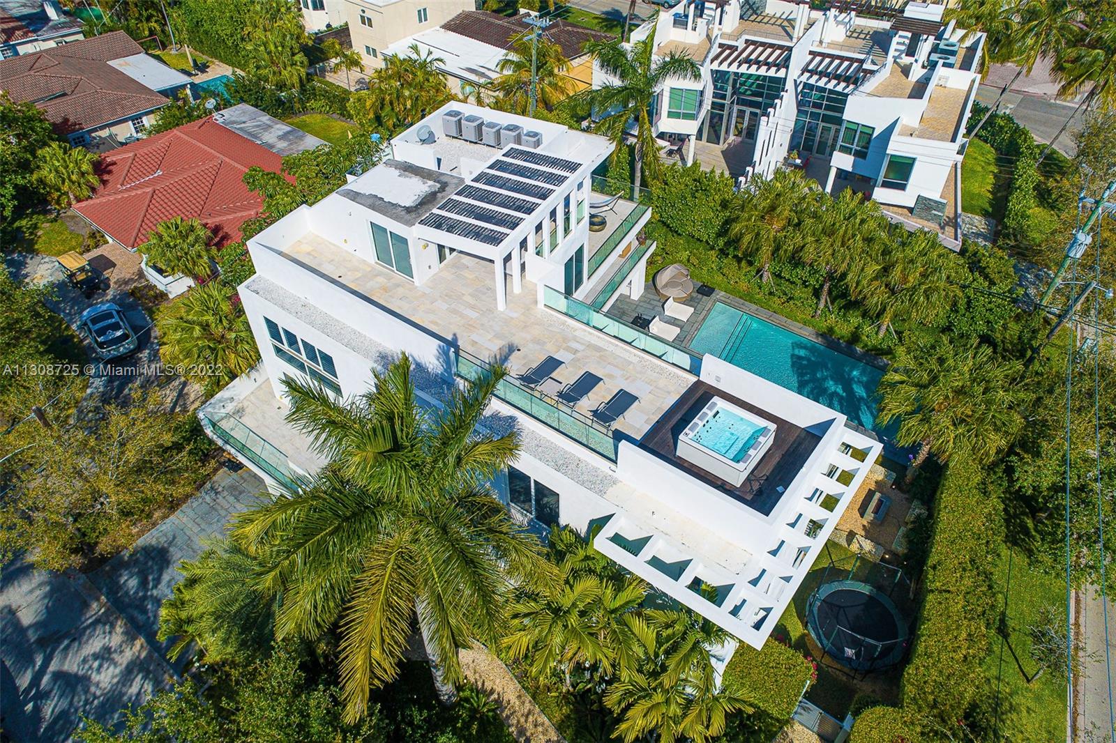 TROPICAL ISLE HOMES SUB - Residential Lease
