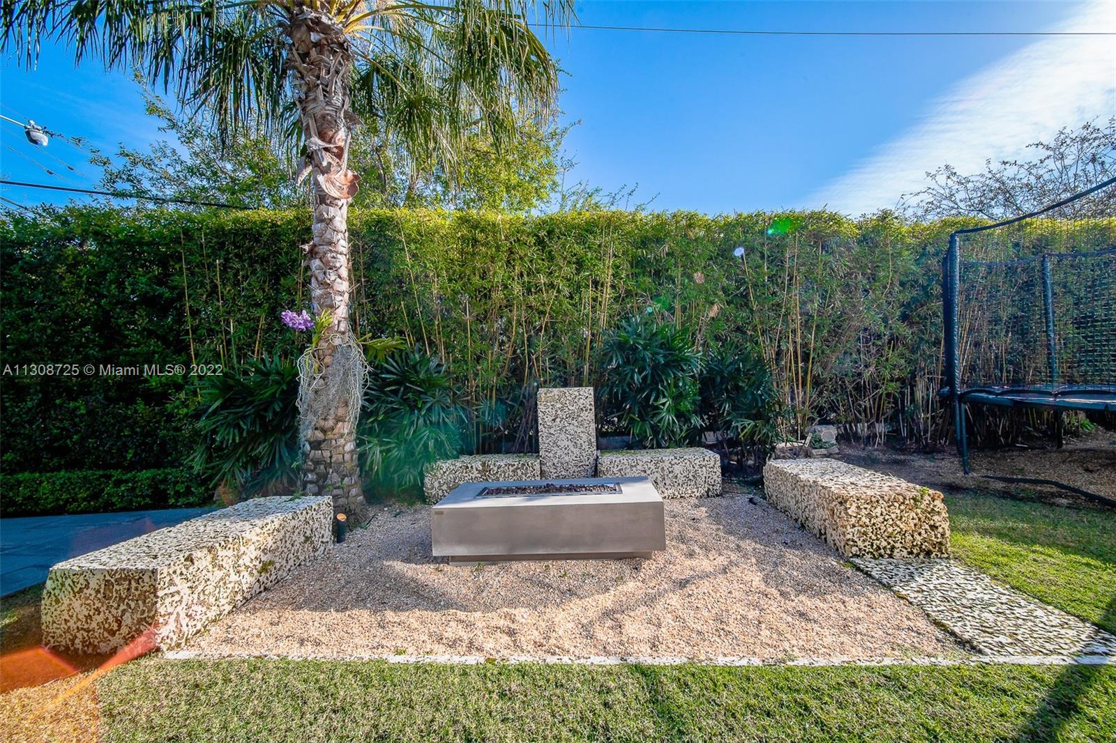 TROPICAL ISLE HOMES SUB - Residential Lease
