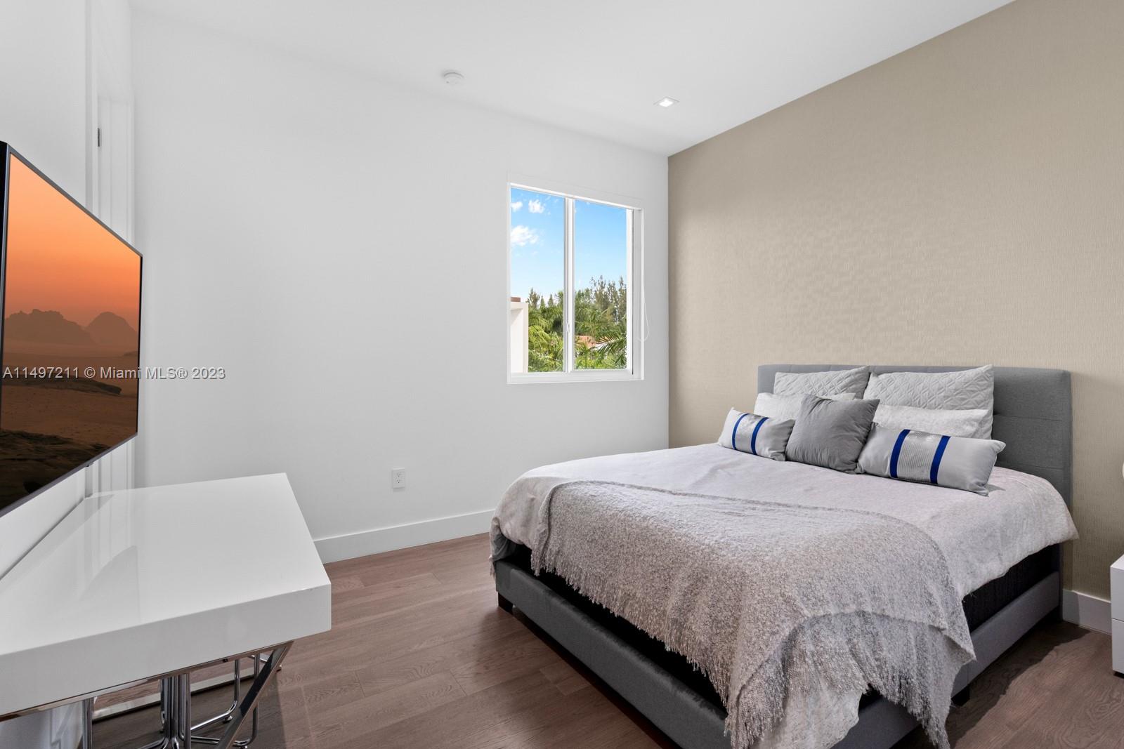 GRAND FLORIDIAN ESTATES - Residential