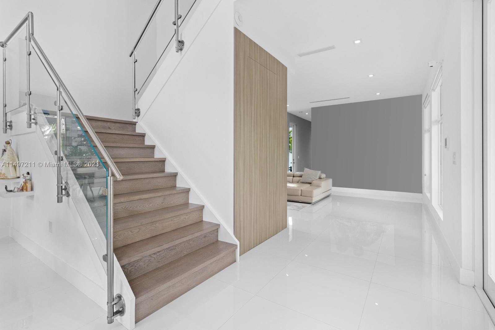 GRAND FLORIDIAN ESTATES - Residential