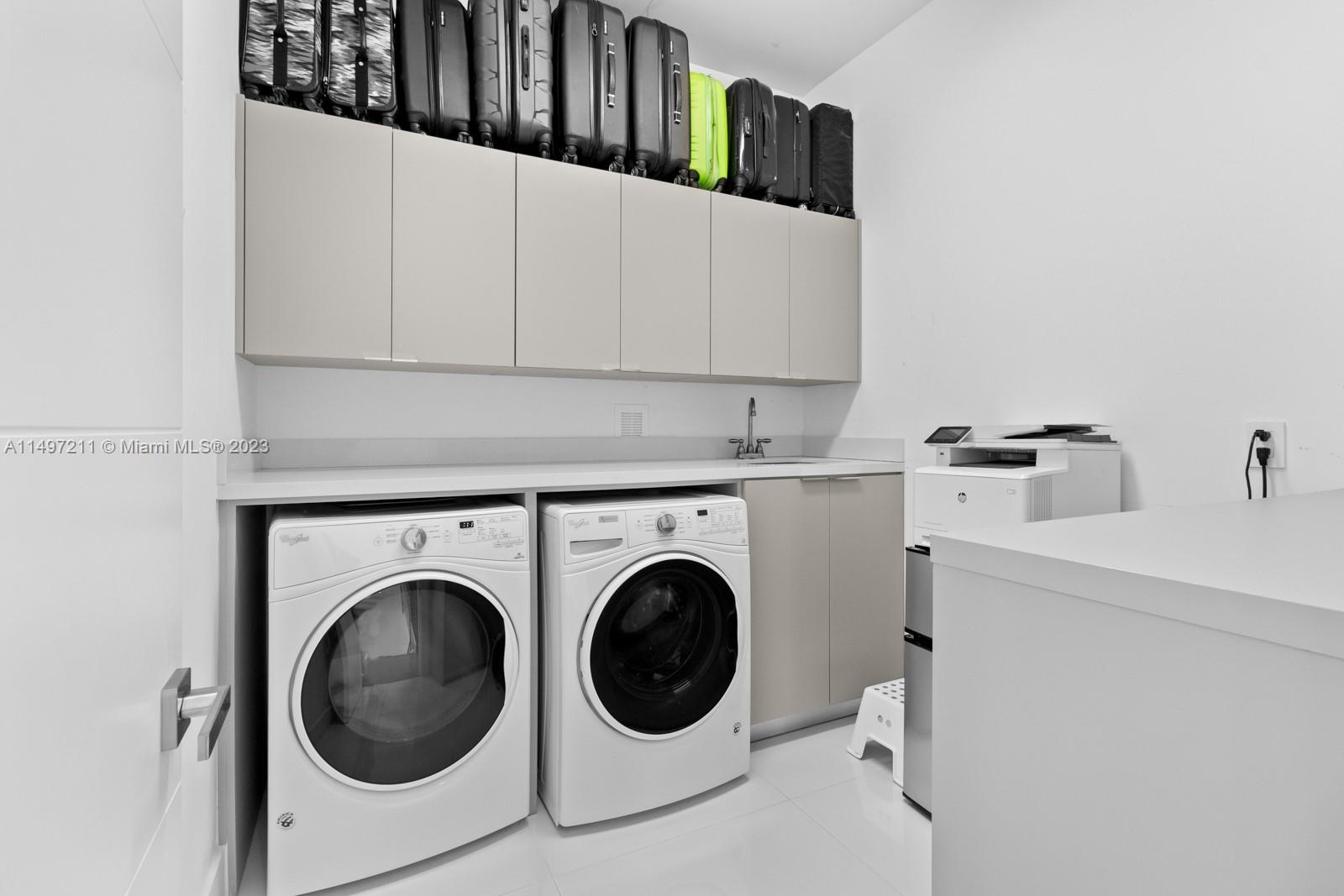 GRAND FLORIDIAN ESTATES - Residential