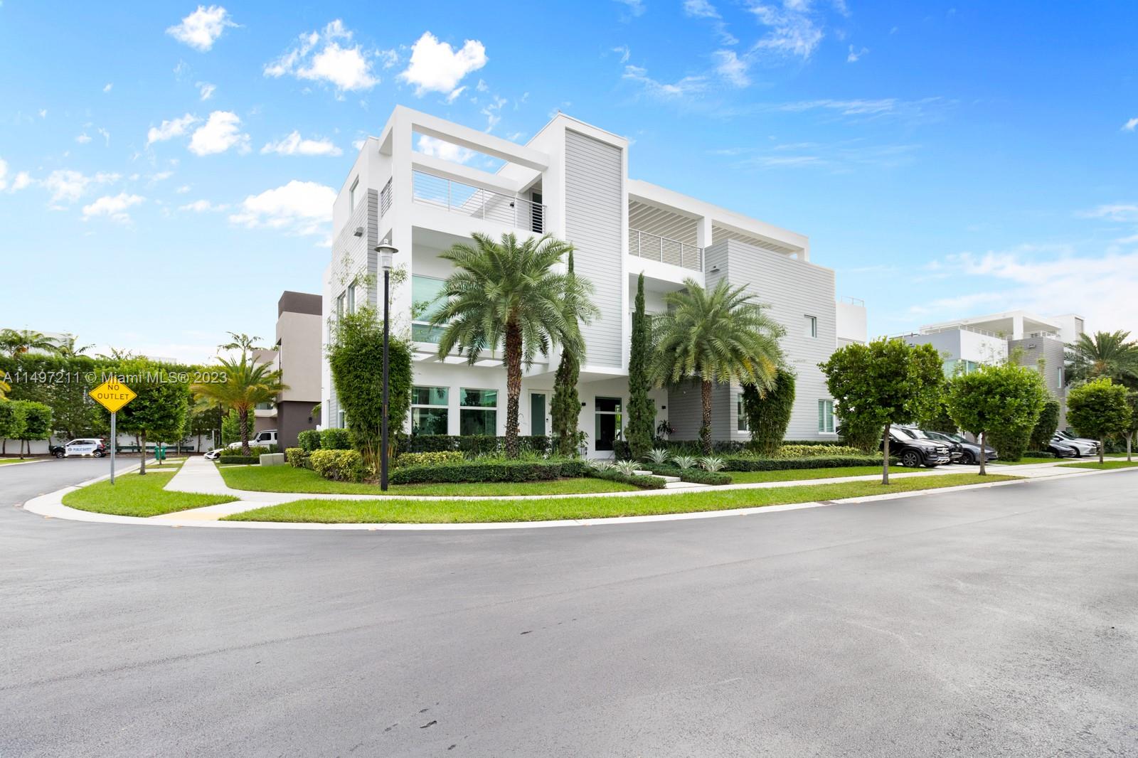 GRAND FLORIDIAN ESTATES - Residential