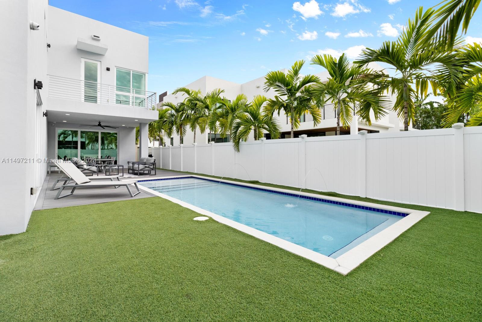 GRAND FLORIDIAN ESTATES - Residential