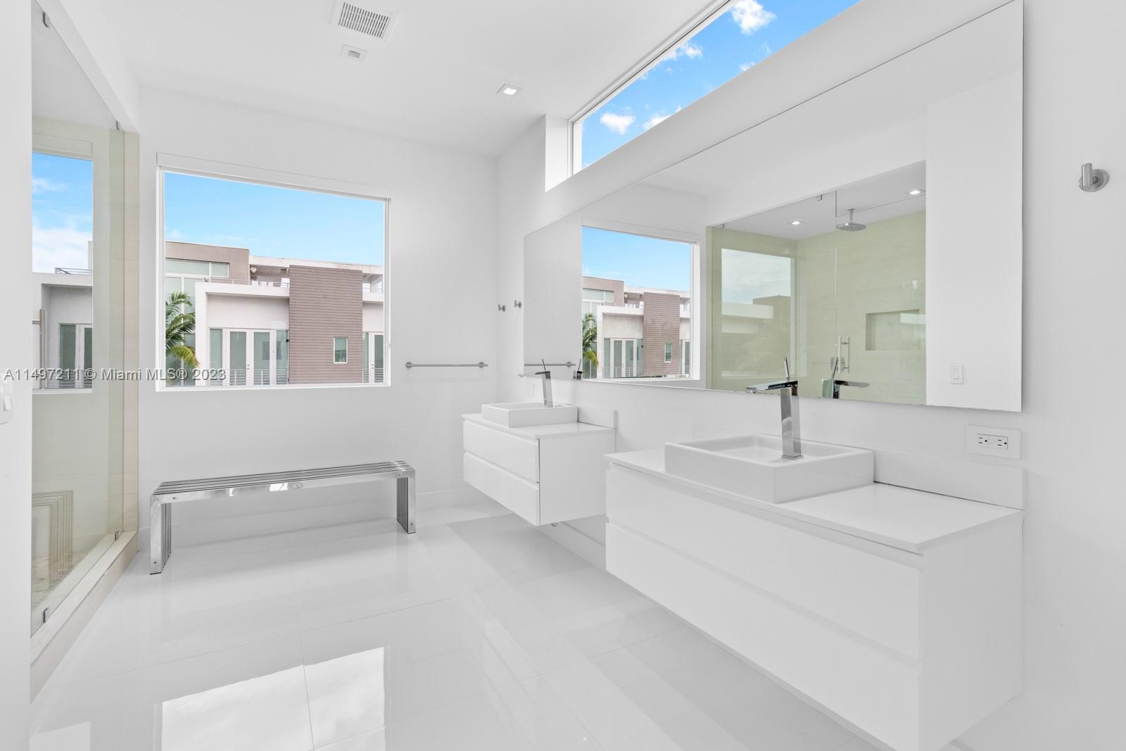 GRAND FLORIDIAN ESTATES - Residential