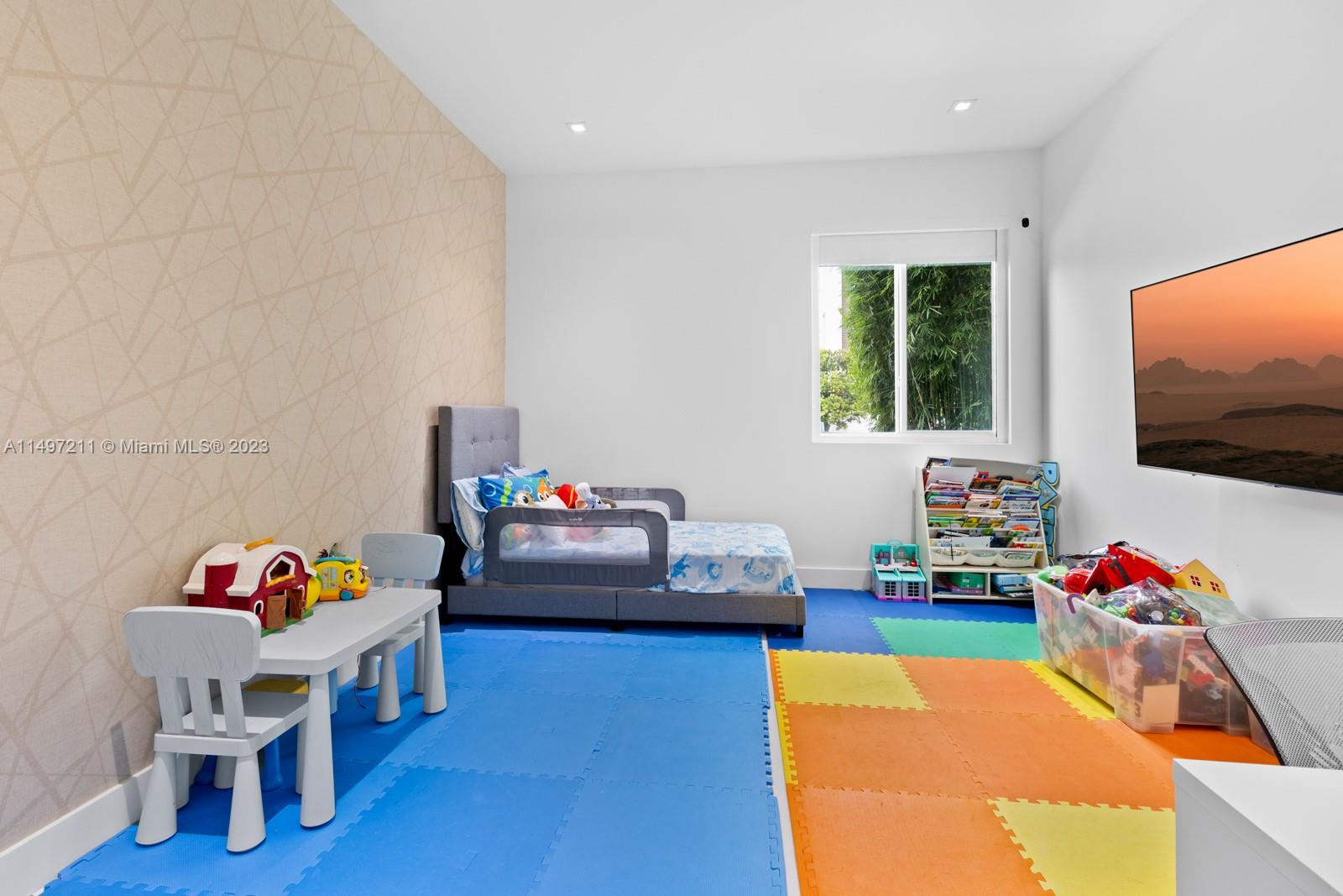 GRAND FLORIDIAN ESTATES - Residential