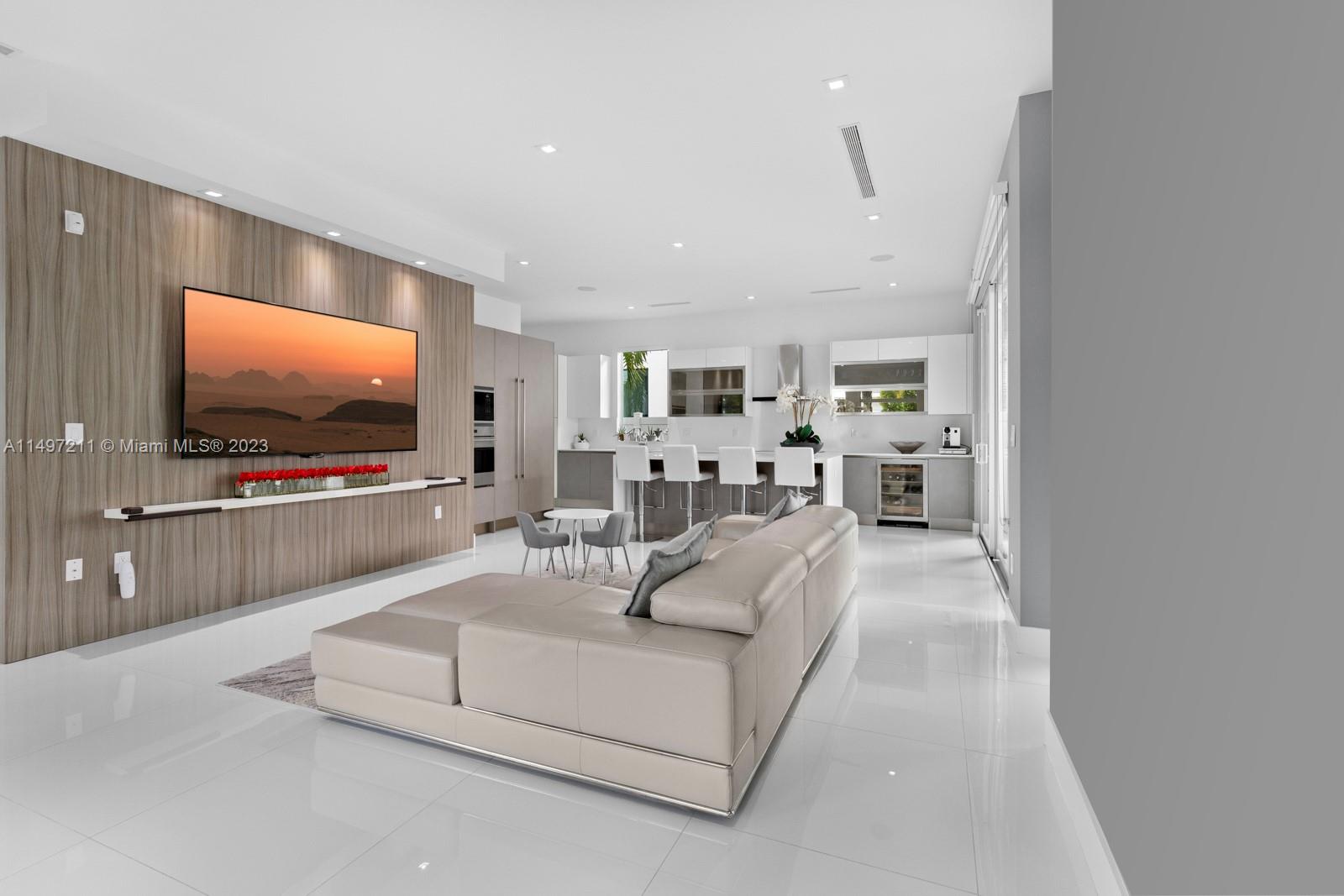 GRAND FLORIDIAN ESTATES - Residential