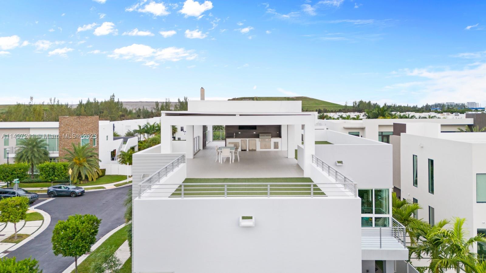 GRAND FLORIDIAN ESTATES - Residential