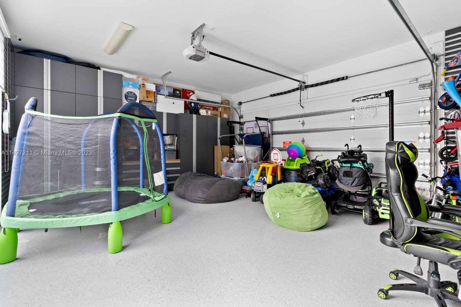 GRAND FLORIDIAN ESTATES - Residential