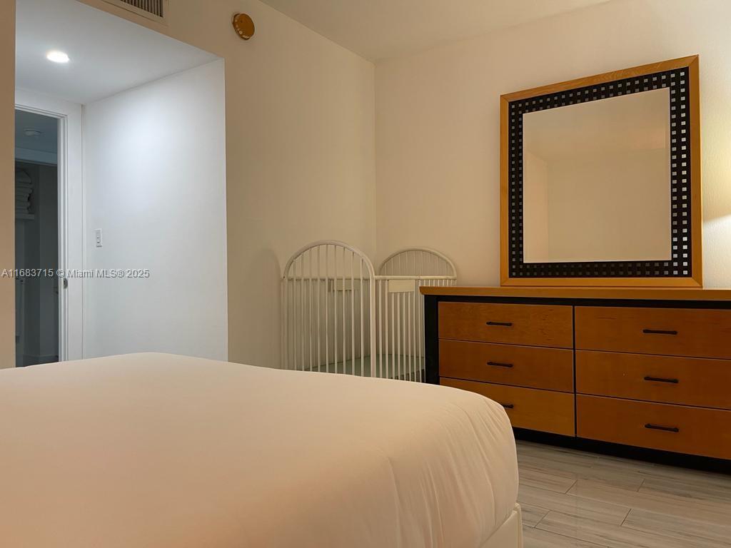 RONEY PALACE CONDO - Residential Lease