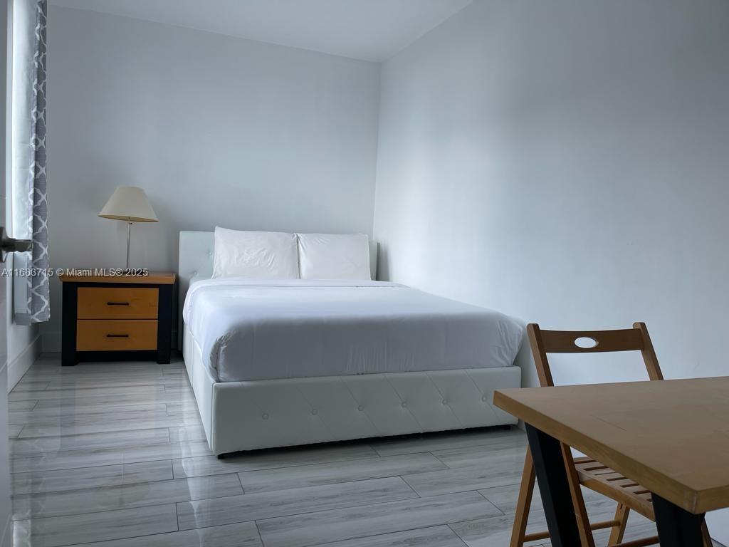 RONEY PALACE CONDO - Residential Lease