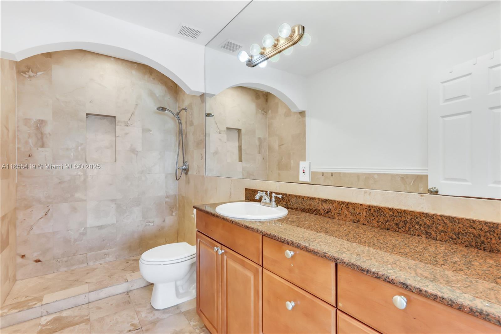 CONCOURSE CONDO - Residential