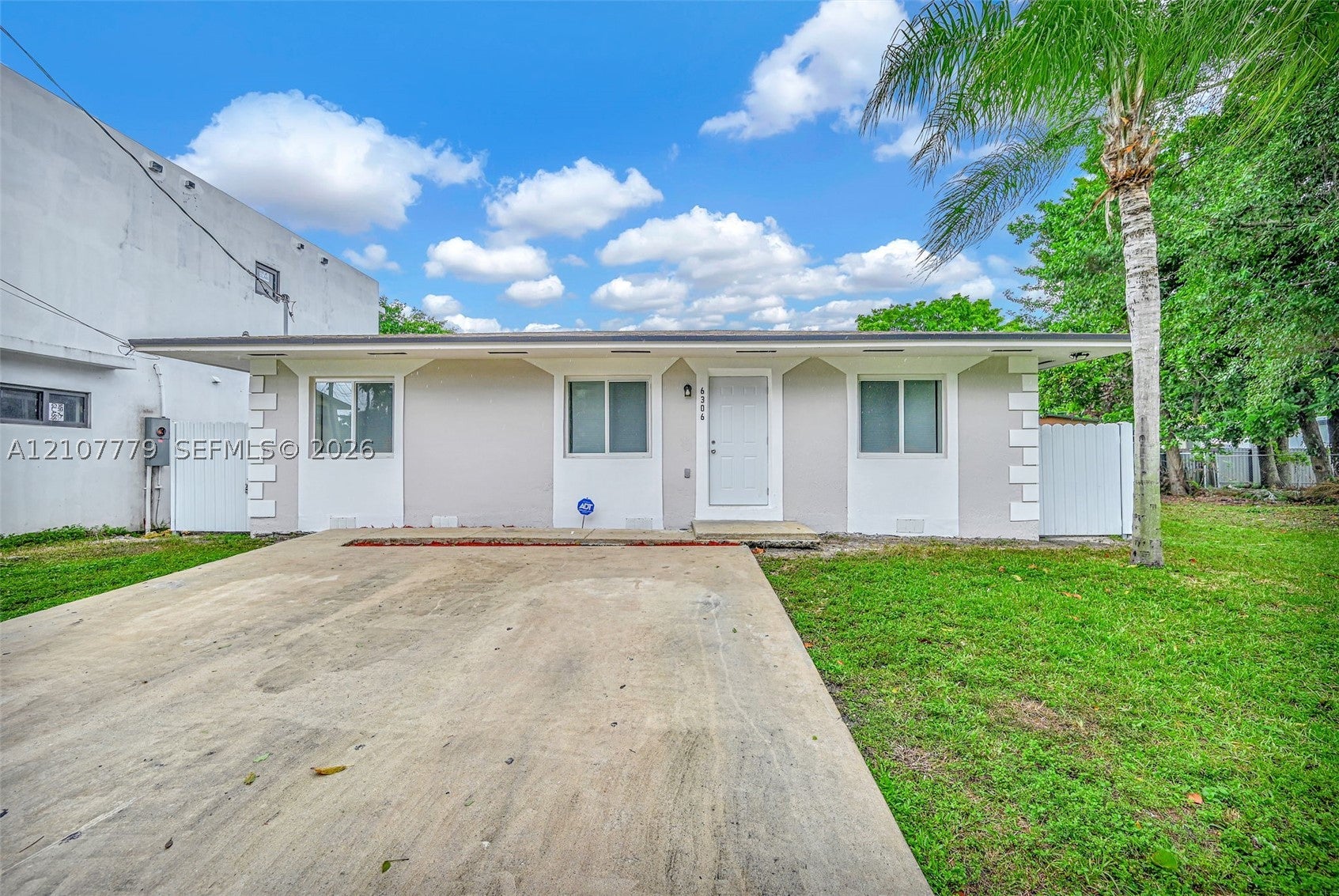 6306 NW 19th Ct