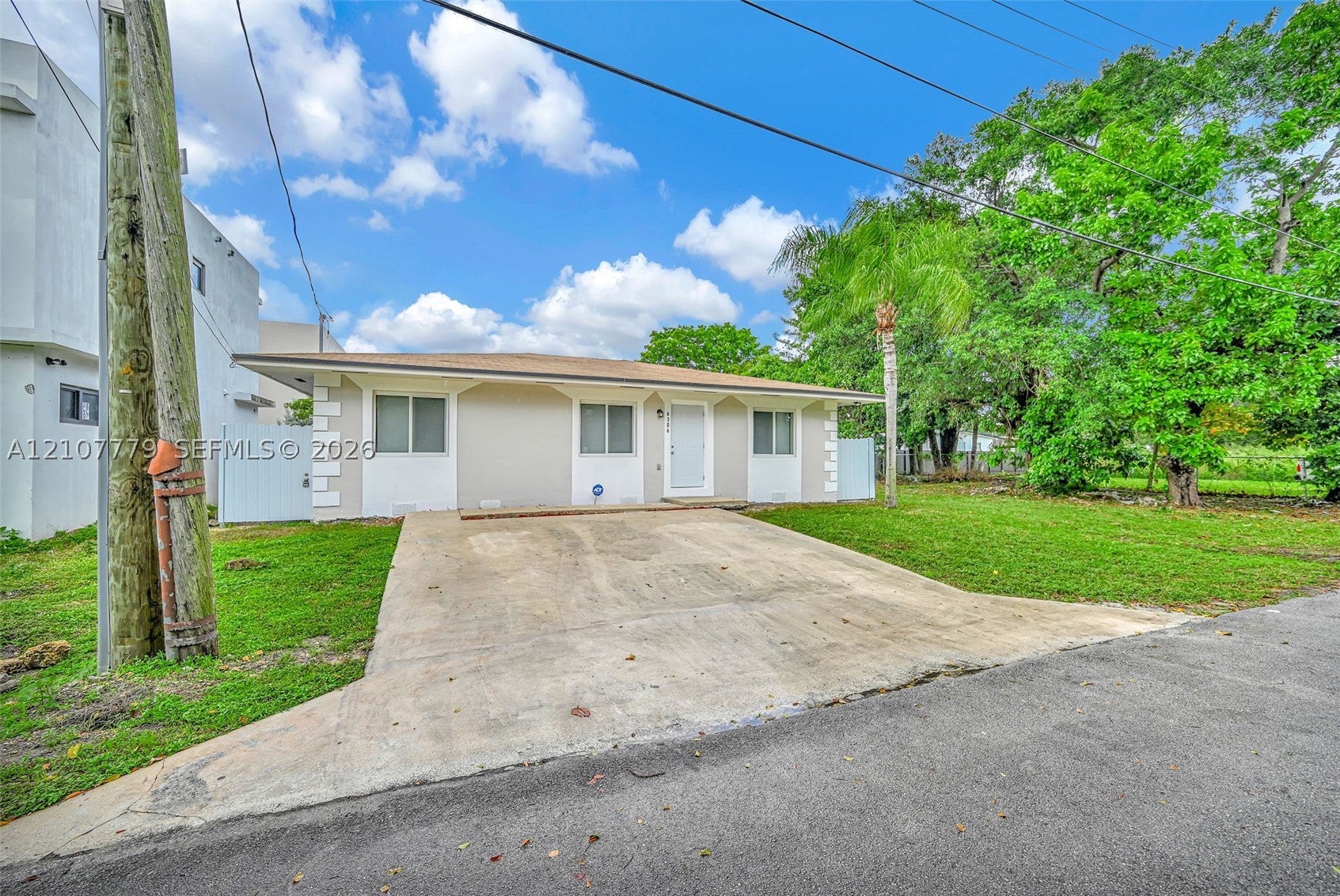 6306 NW 19th Ct