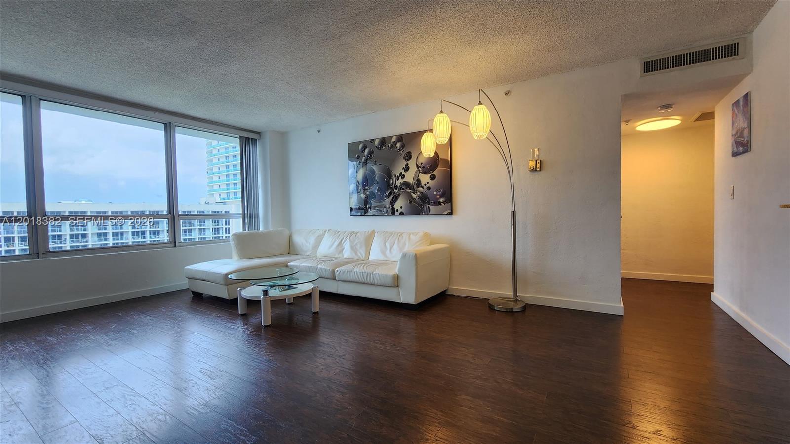 1500 Bay Rd 1550S