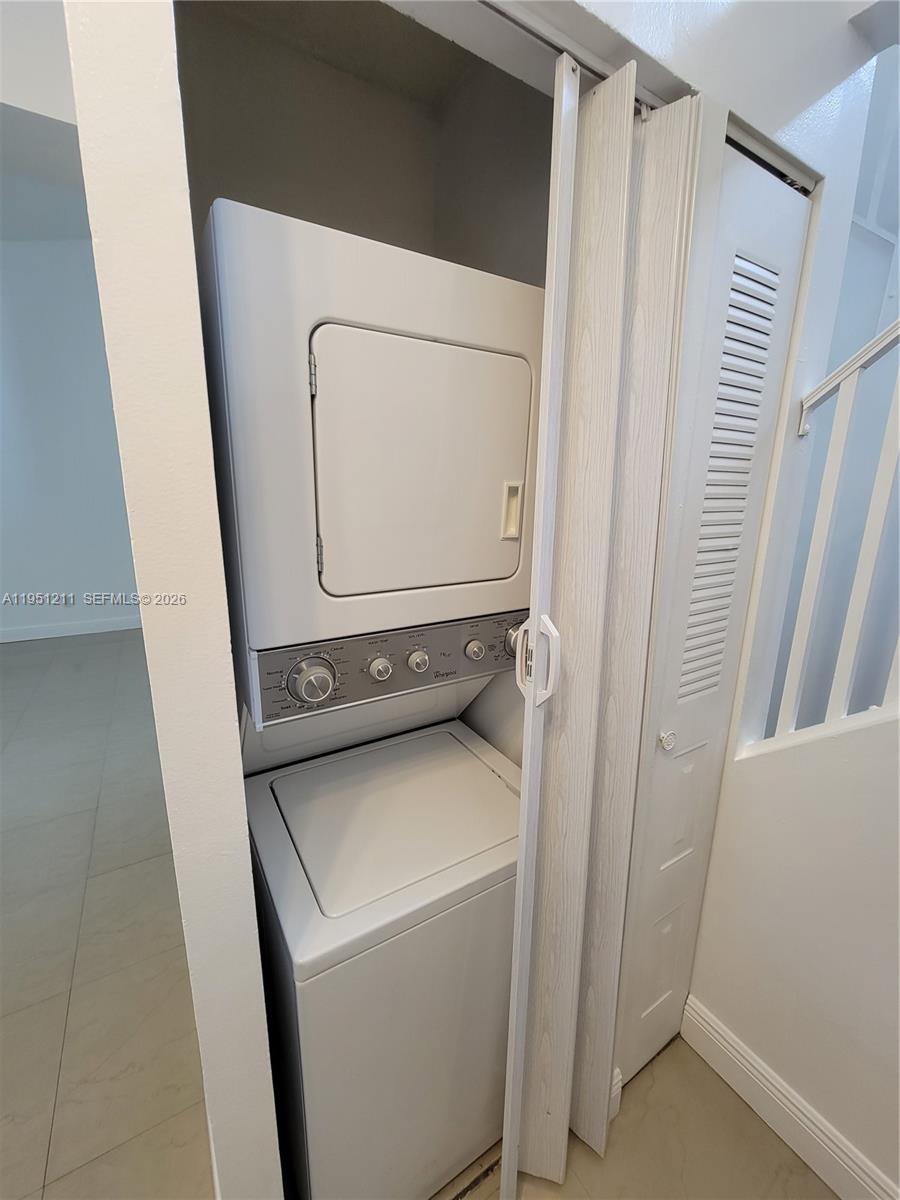 NAPOLI GARDENS AT CORAL S - Residential