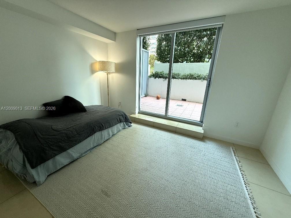 1111 SW 1ST AVE TH-14