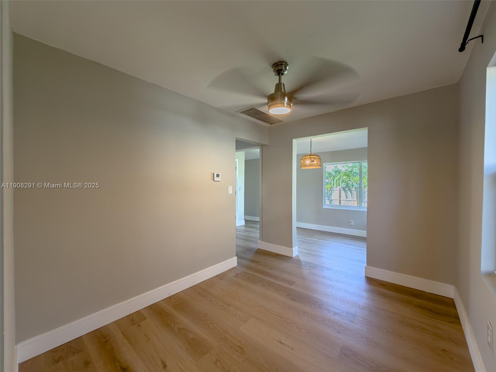 RIVERSIDE PARK - Residential