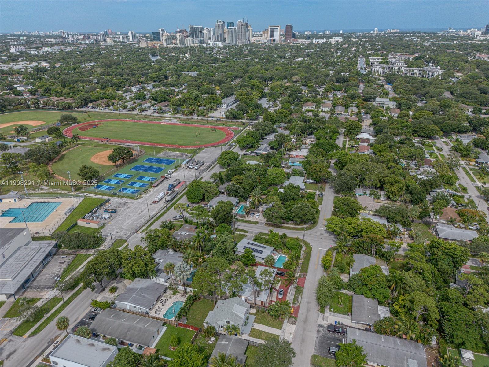 RIVERSIDE PARK - Residential