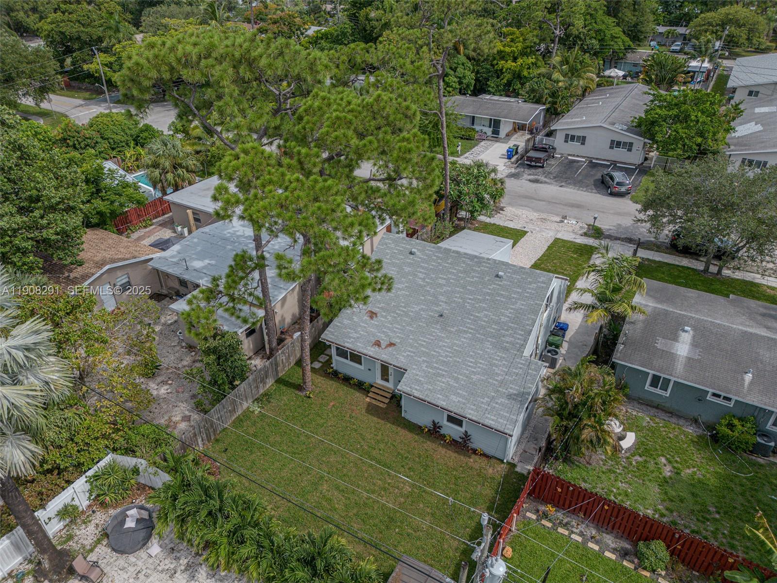 RIVERSIDE PARK - Residential