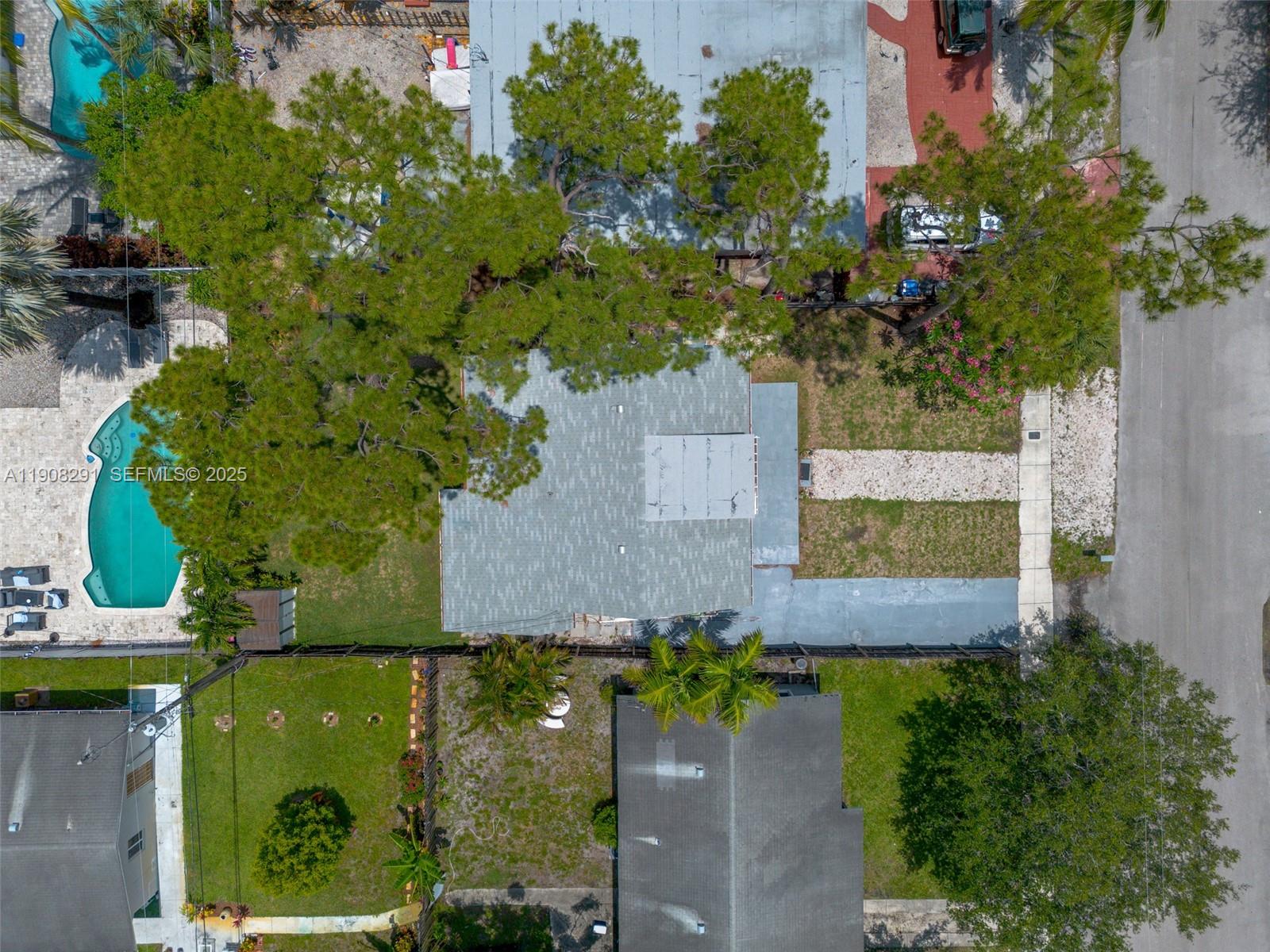 RIVERSIDE PARK - Residential