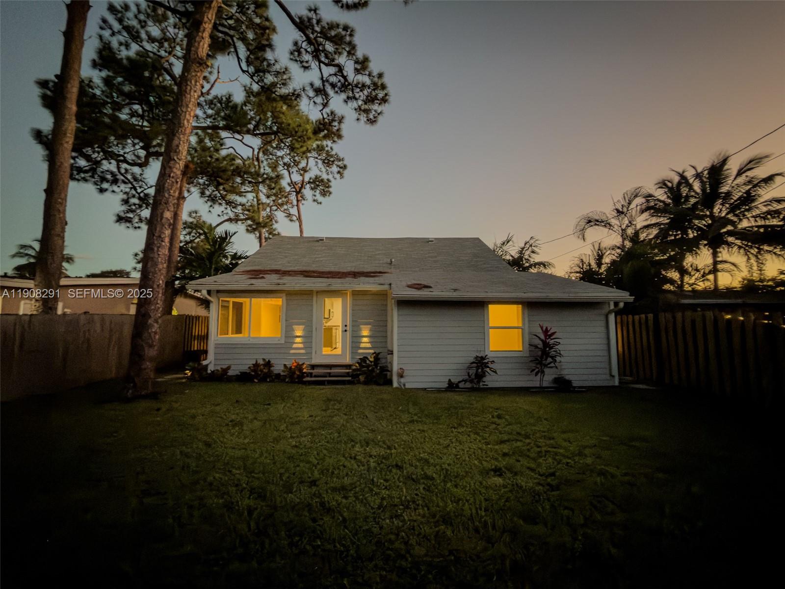 RIVERSIDE PARK - Residential