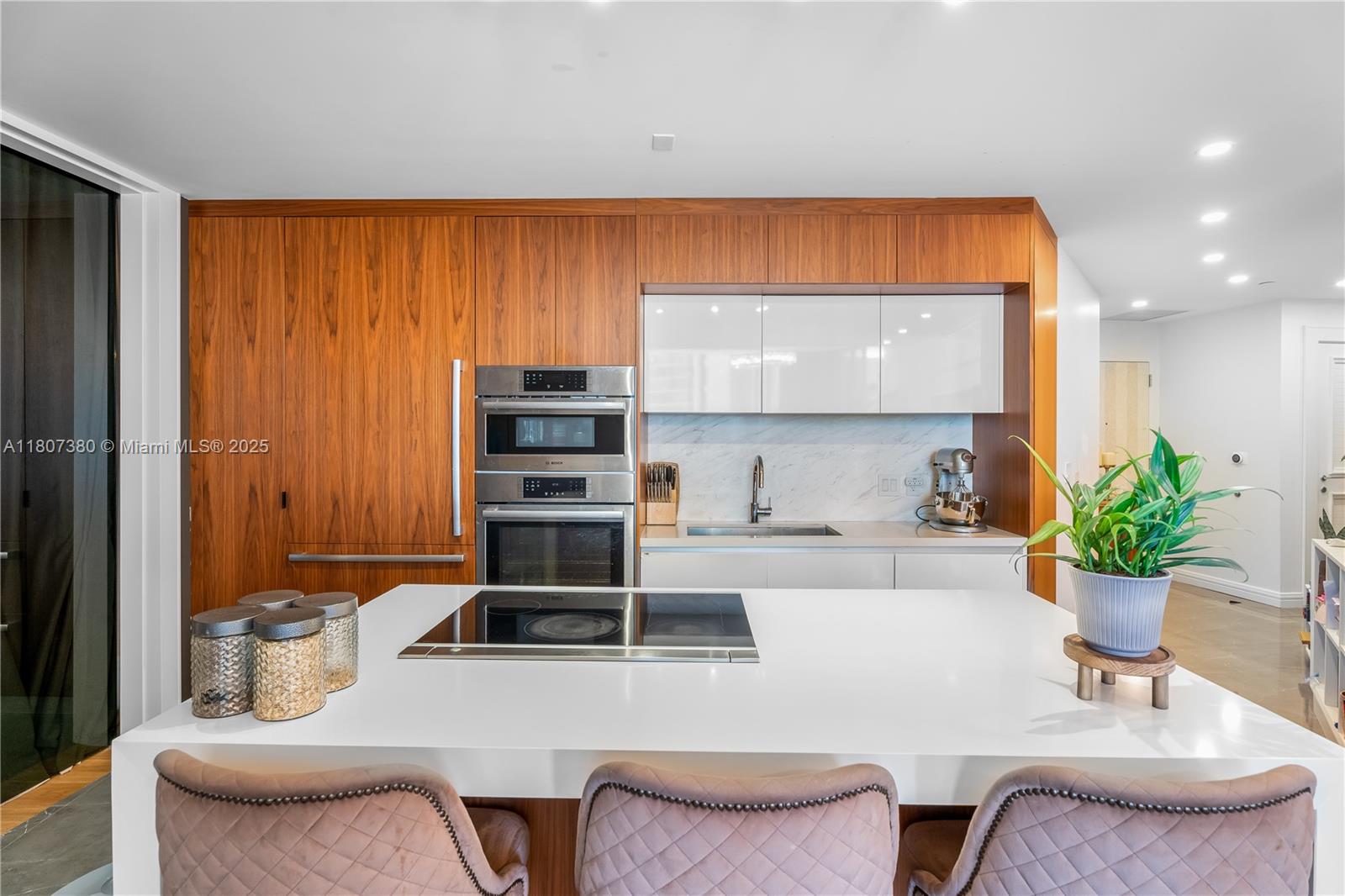 PARAMOUNT MIAMI WORLDCENT - Residential