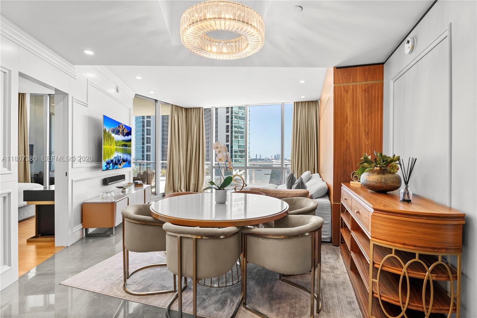 PARAMOUNT MIAMI WORLDCENT - Residential