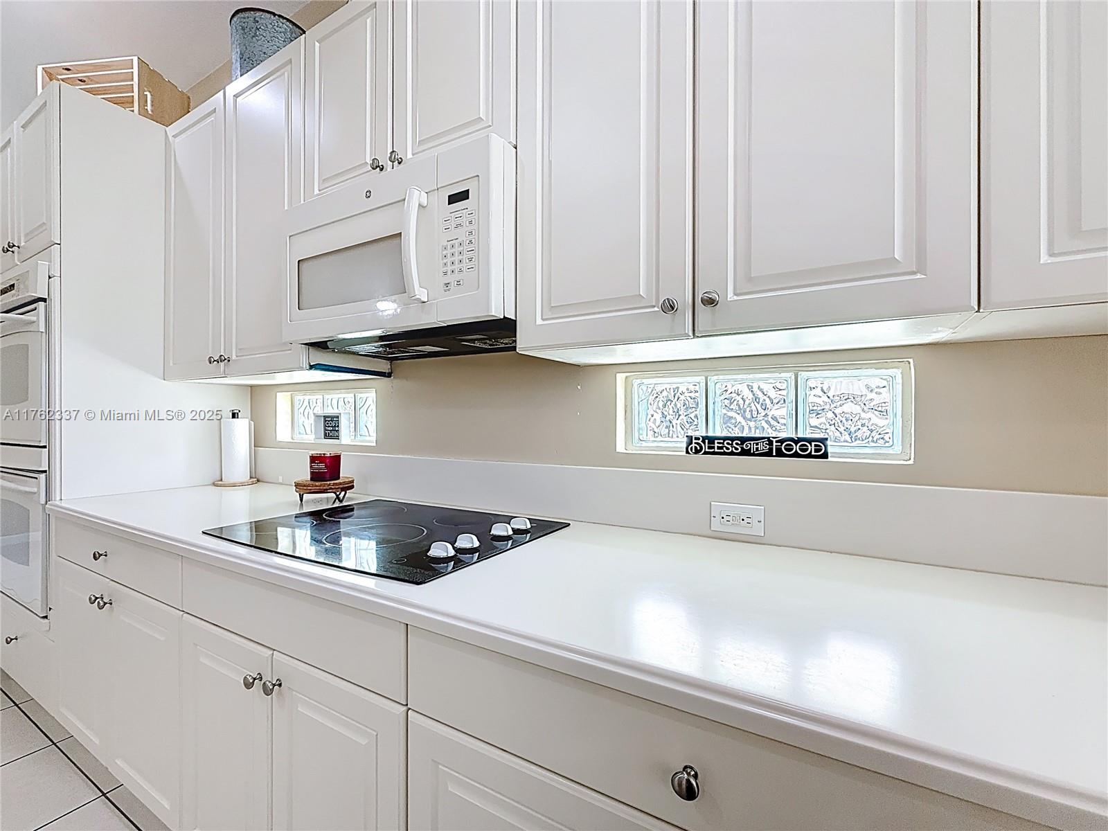 FOURTH  REPLAT OF PORTOFI - Residential