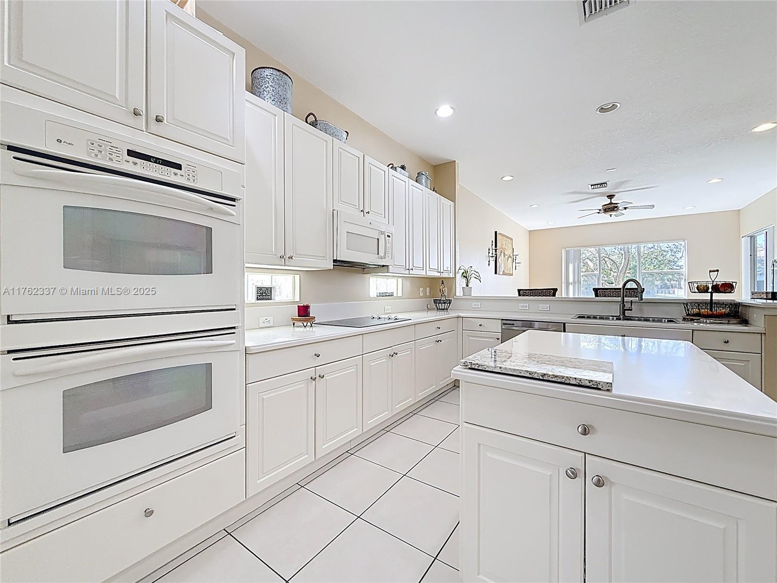 FOURTH  REPLAT OF PORTOFI - Residential