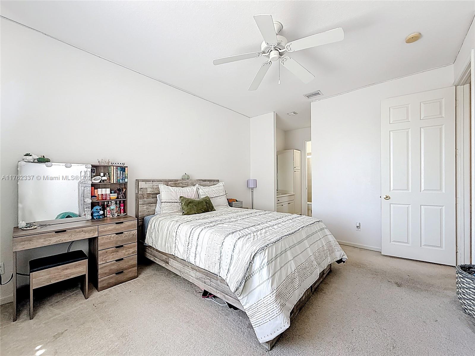 FOURTH  REPLAT OF PORTOFI - Residential