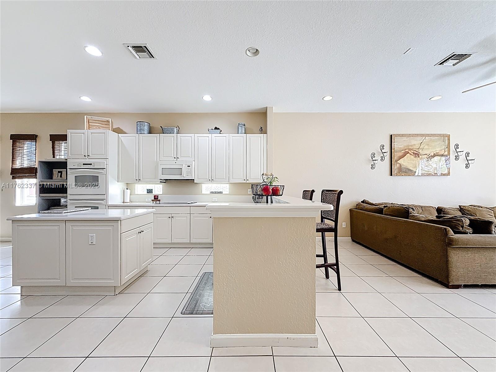 FOURTH  REPLAT OF PORTOFI - Residential