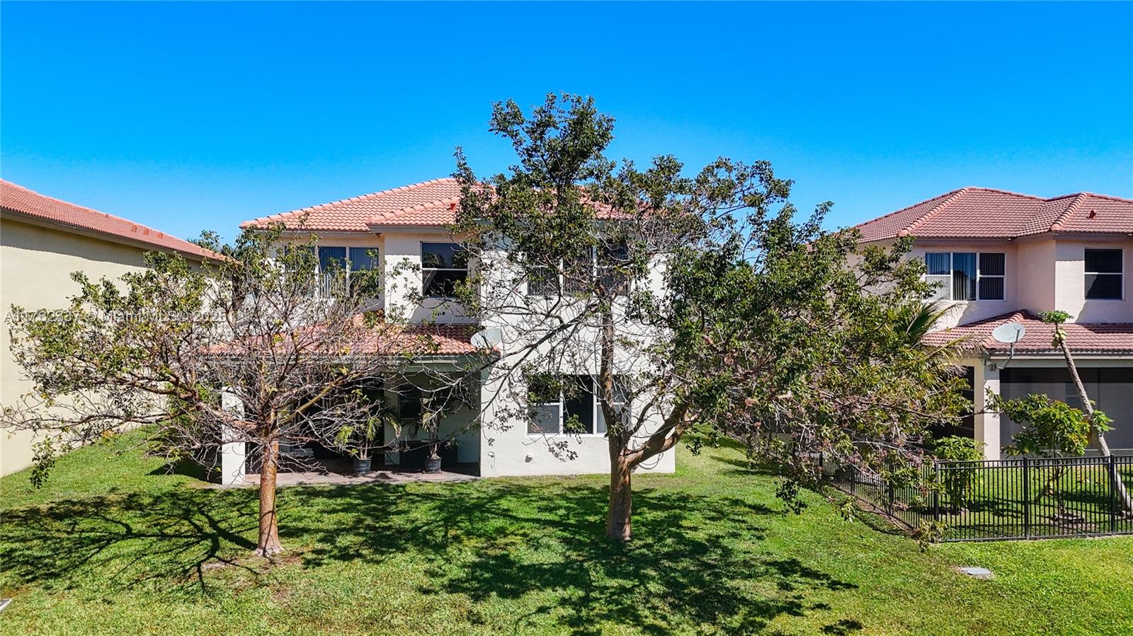 FOURTH  REPLAT OF PORTOFI - Residential
