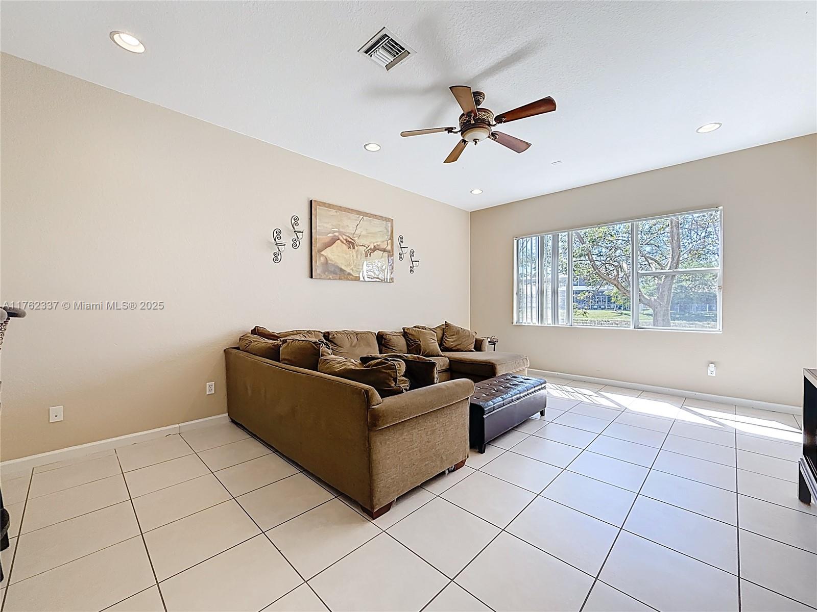 FOURTH  REPLAT OF PORTOFI - Residential
