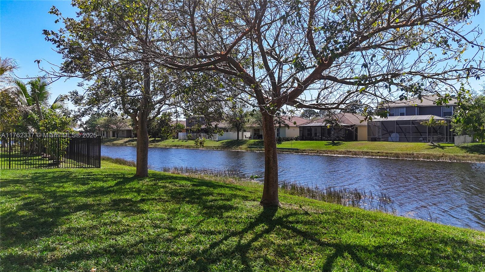 FOURTH  REPLAT OF PORTOFI - Residential