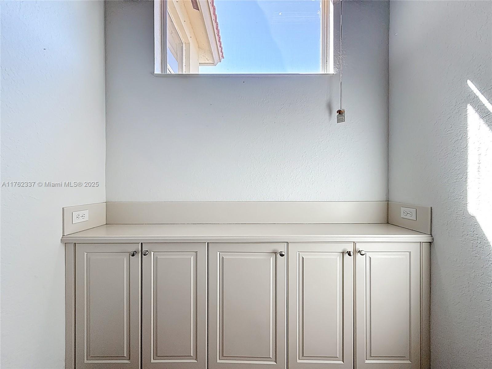 FOURTH  REPLAT OF PORTOFI - Residential