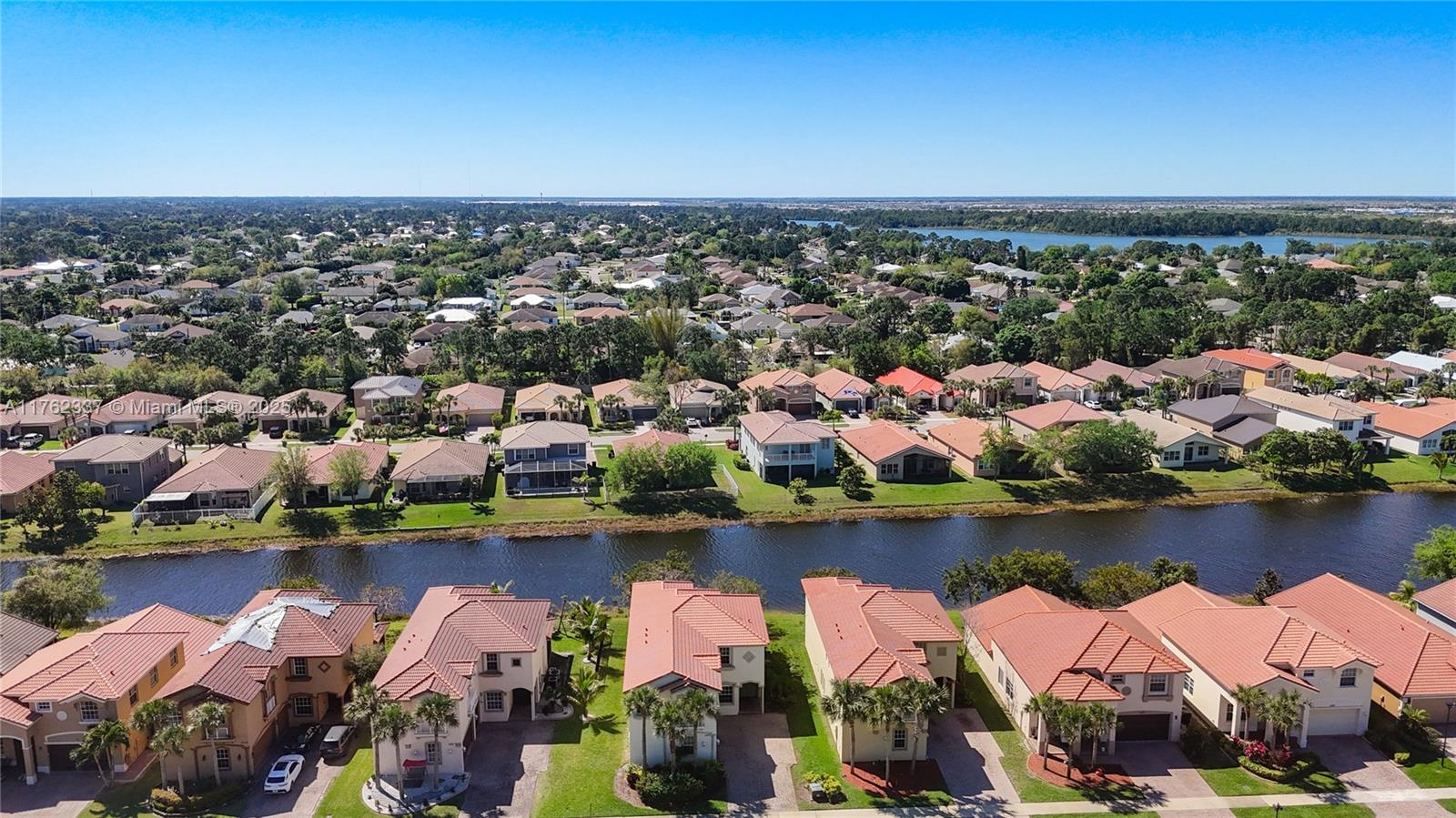 FOURTH  REPLAT OF PORTOFI - Residential