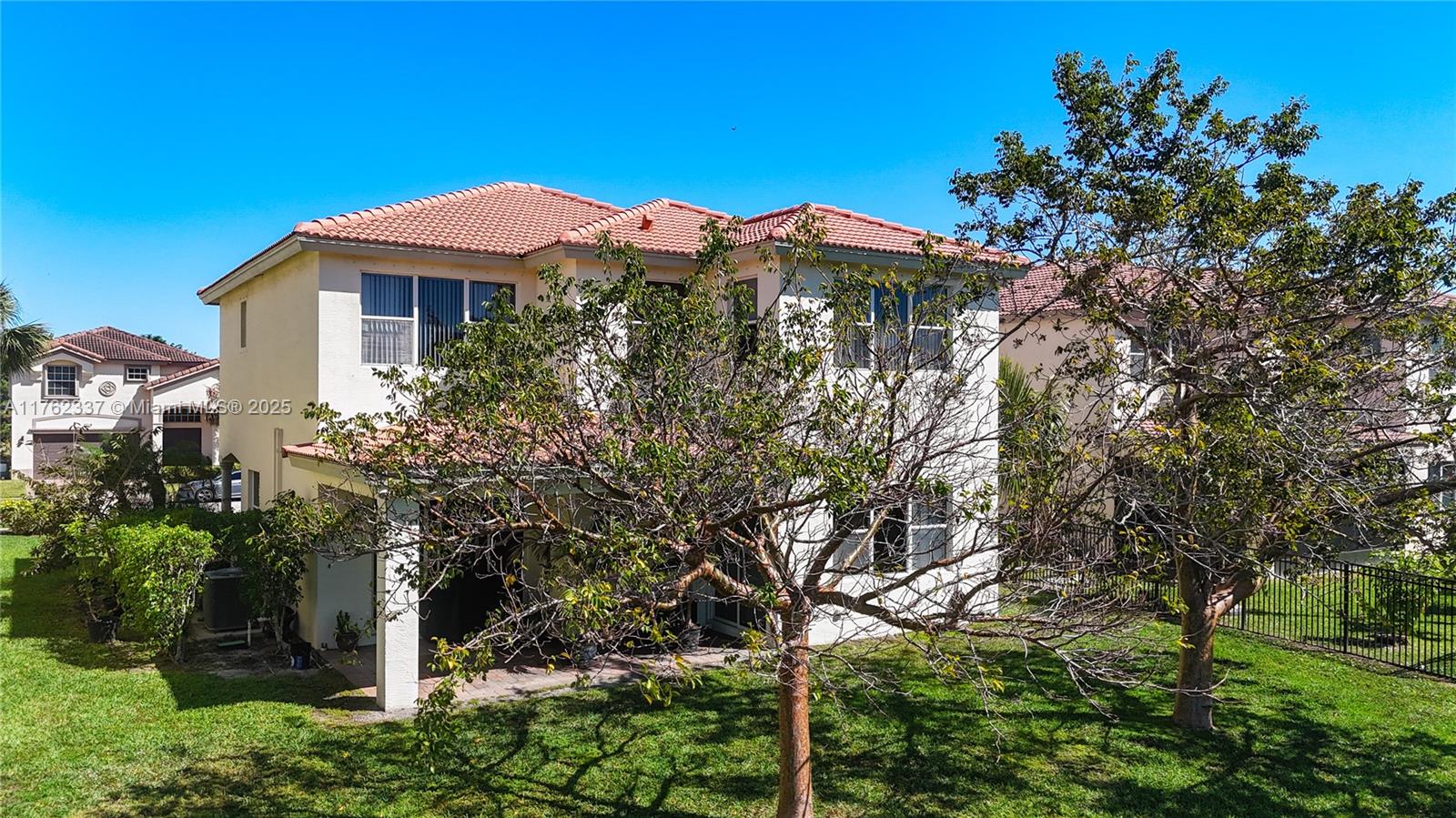 FOURTH  REPLAT OF PORTOFI - Residential