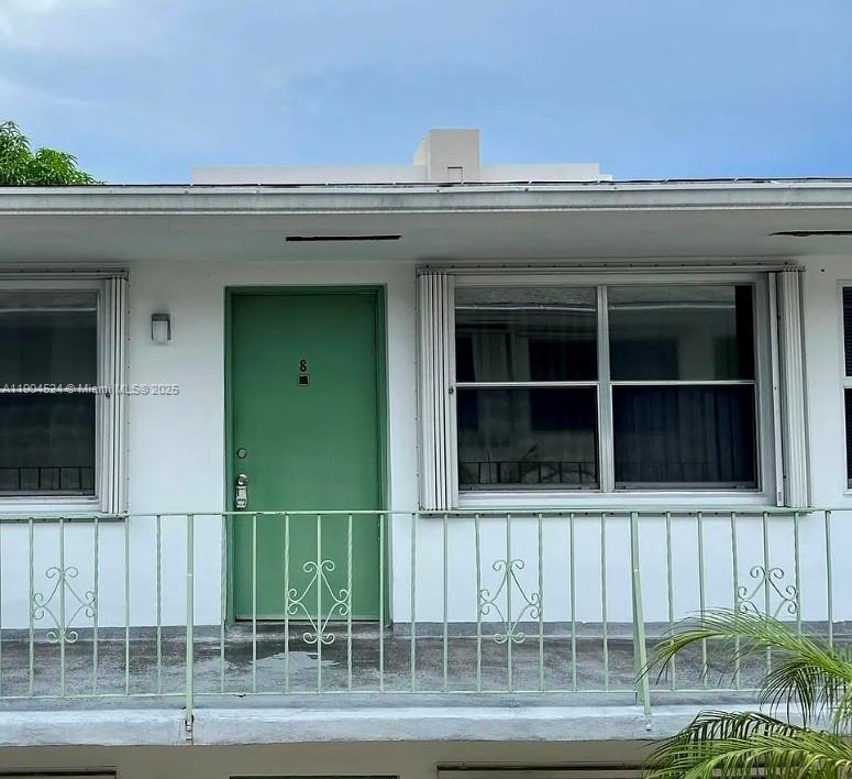 PALMVIEW CONDOMINIUM APAR - Residential Lease